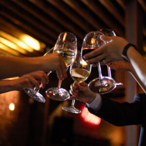 Vecteezy People Clinking Wine Glasses 1433680 300x300